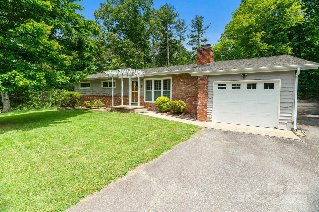 4 Sourwood Lane - Photo 1