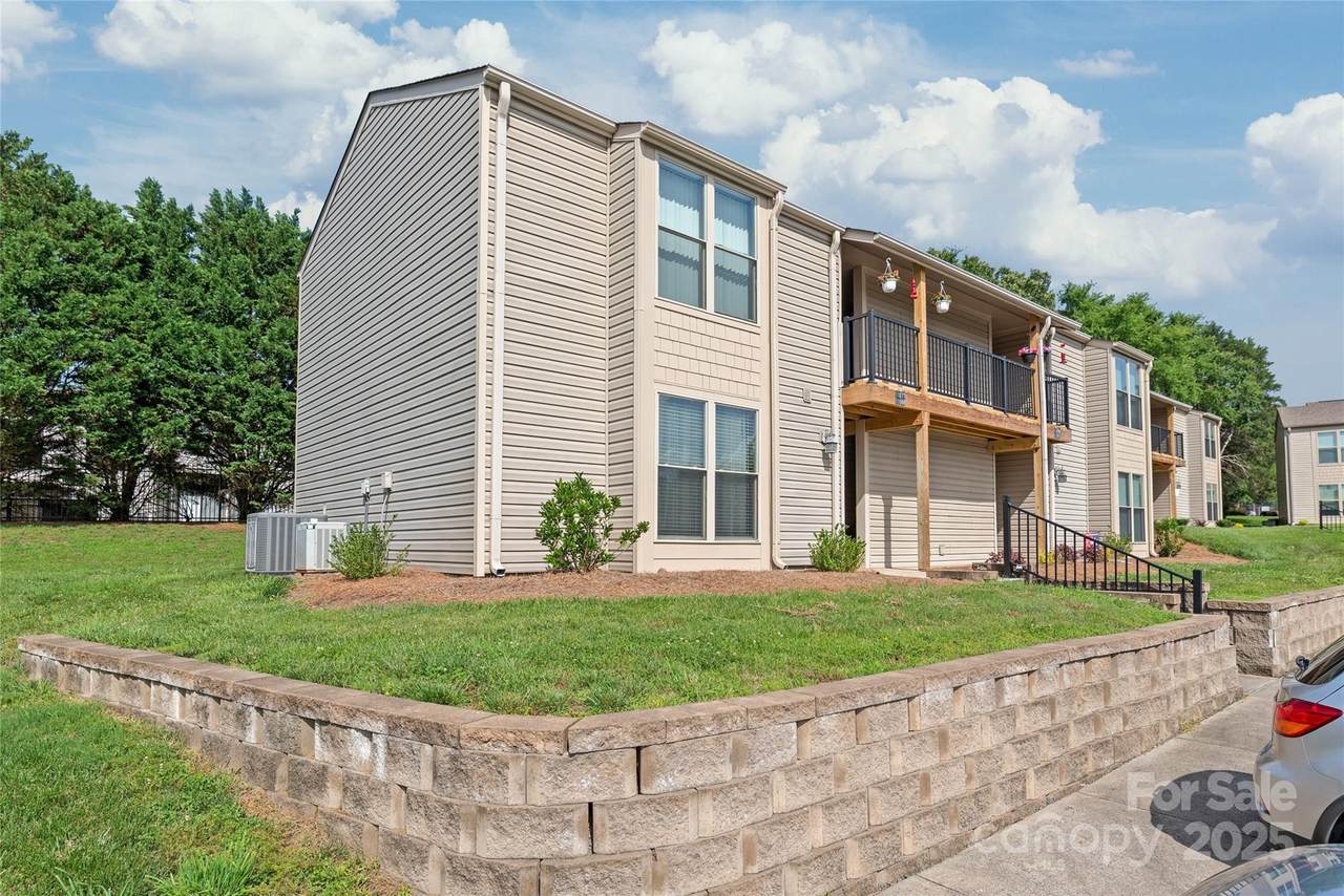 11069 Running Ridge Road - Photo 1