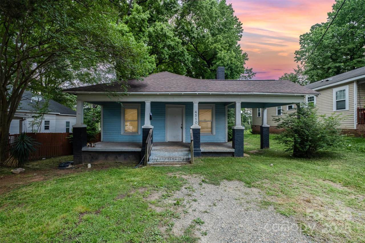 4510 Wildwood Avenue - Photo 1