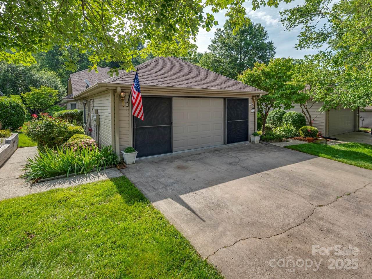 12 Tisha Lane - Photo 1