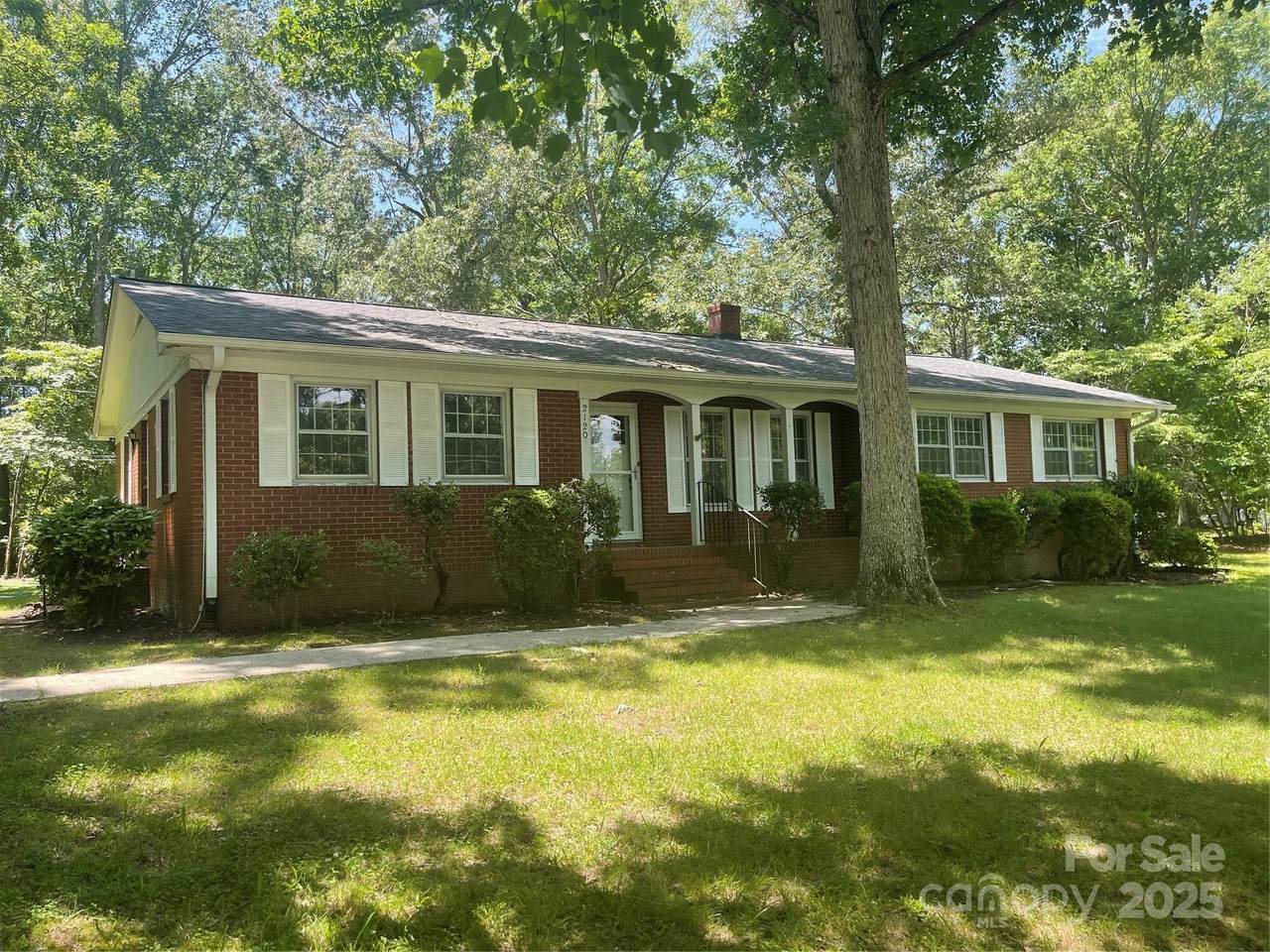 2120 Marwood Lane - Photo 1