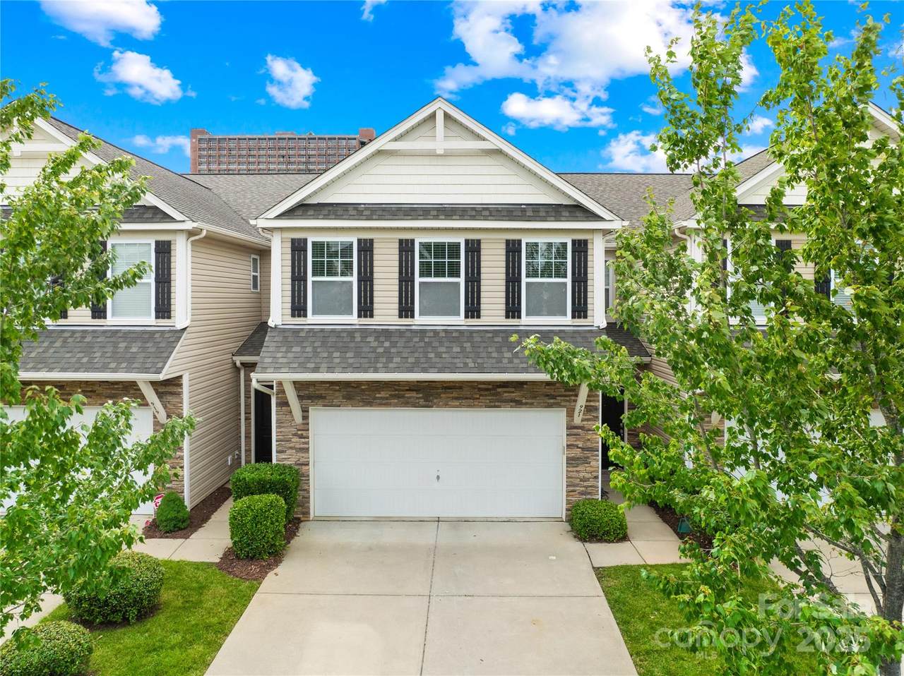 921 Summerlake Drive - Photo 1