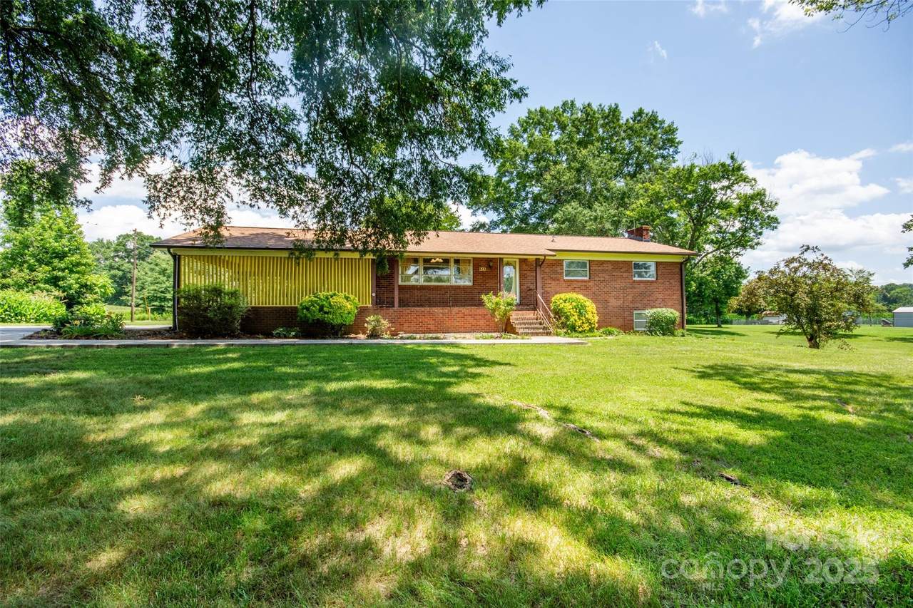 615 Bell Farm Road - Photo 1