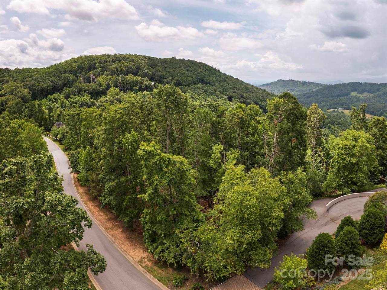 28 Windcliff Drive - Photo 1