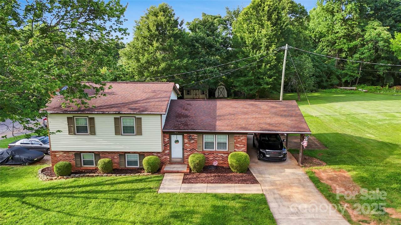 103 Little Forest Lane - Photo 1