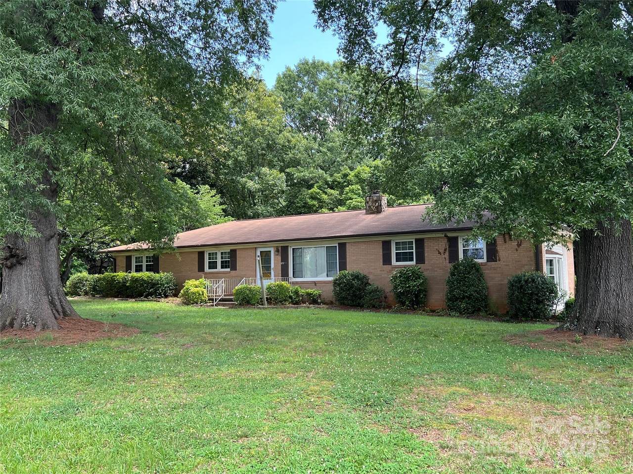 452 Mcneil Street - Photo 1