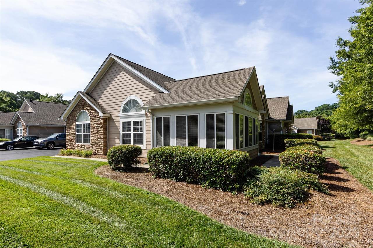 6811 Ledgestone Place - Photo 1