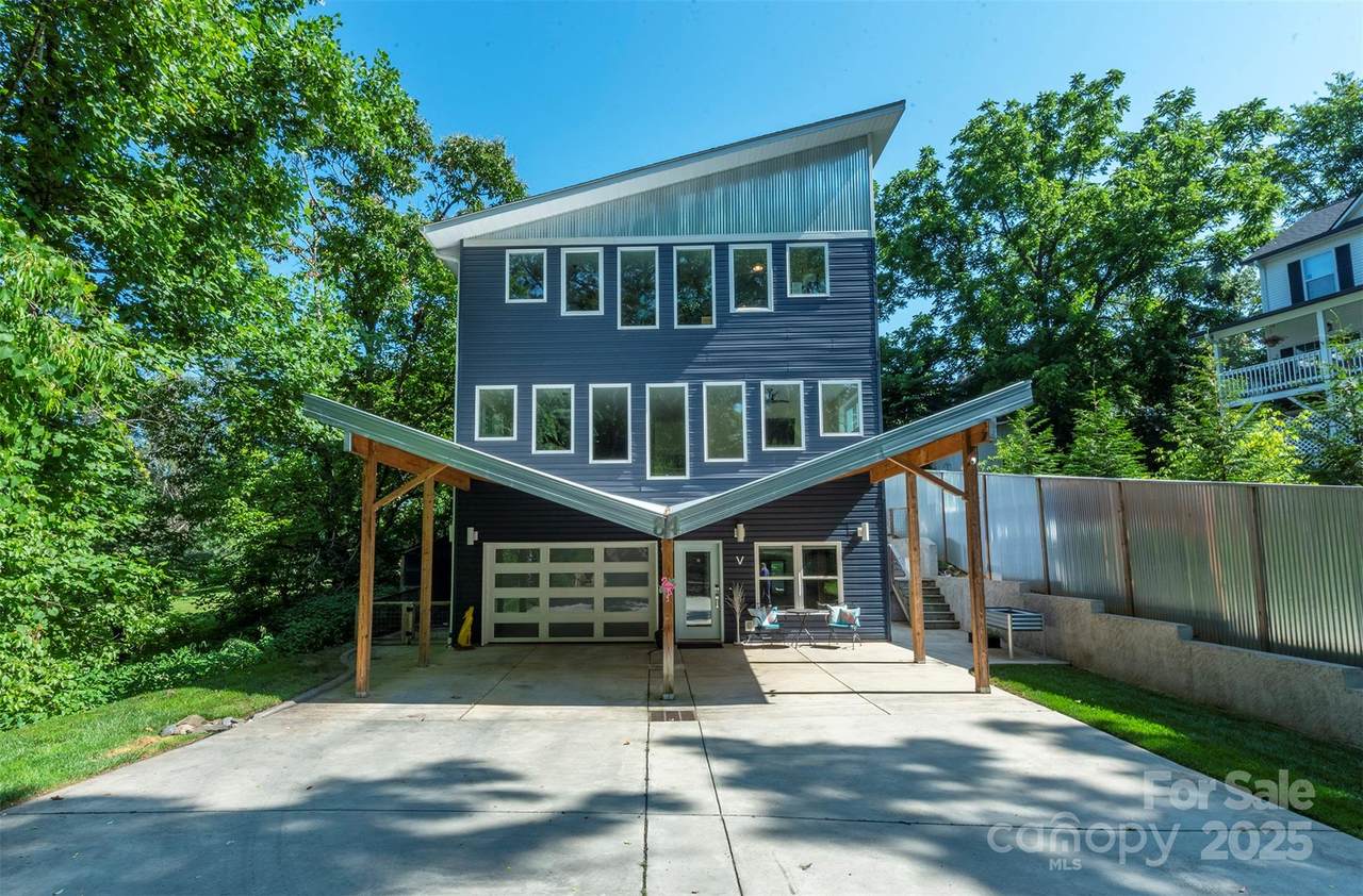 84 West Street - Photo 1