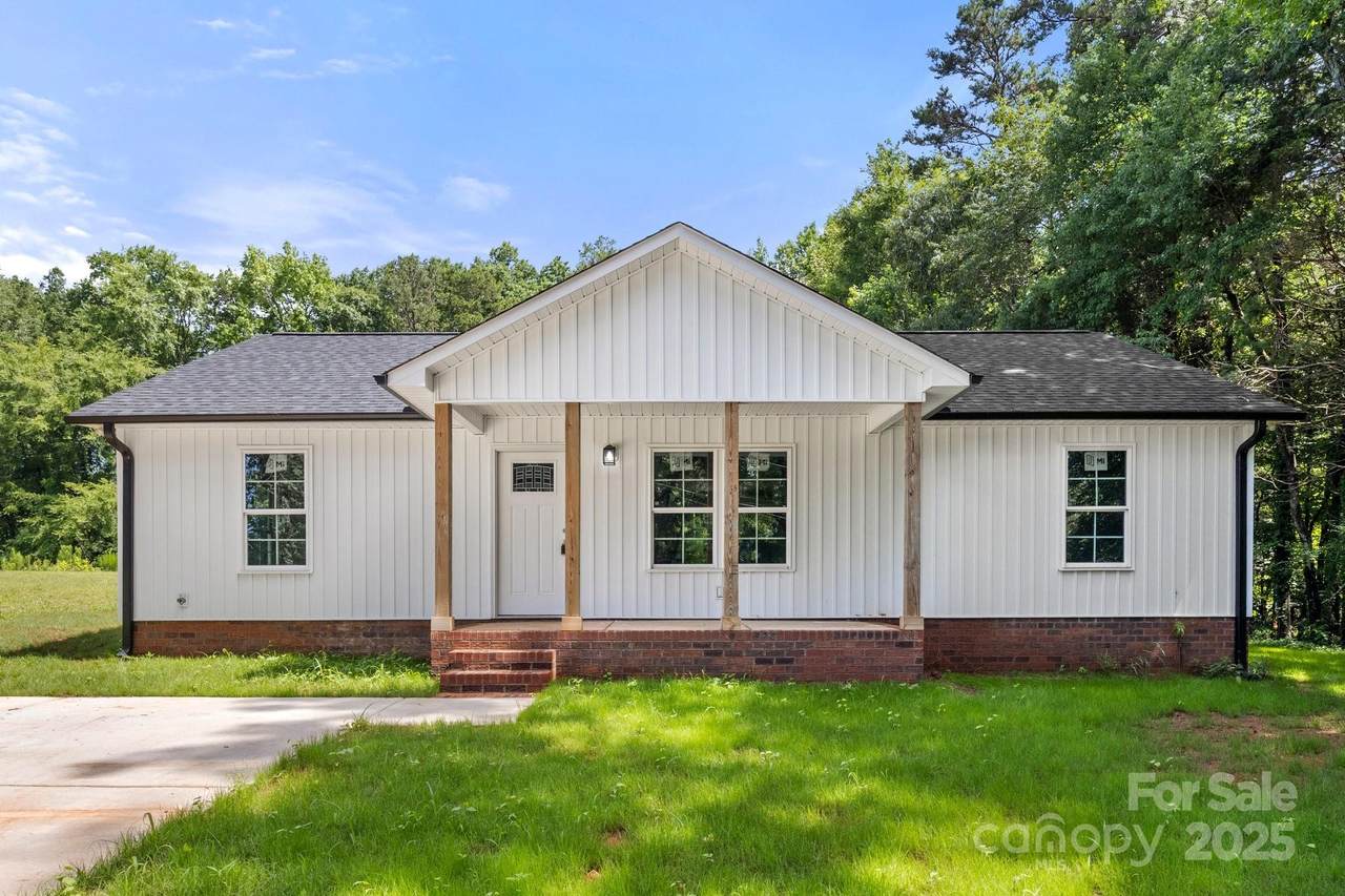 1234 Goodnight Lane - Photo 1