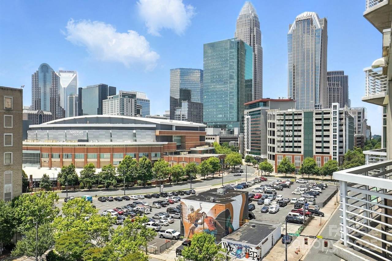 505 6th Street - Photo 1