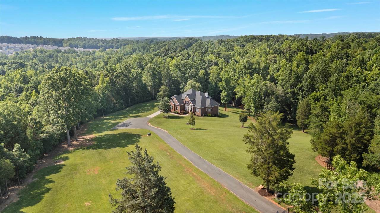 4660 Sugar Plum Lane - Photo 1