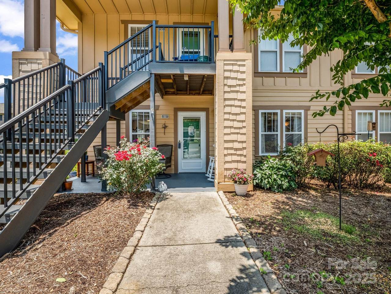 1901 Deermouse Way - Photo 1