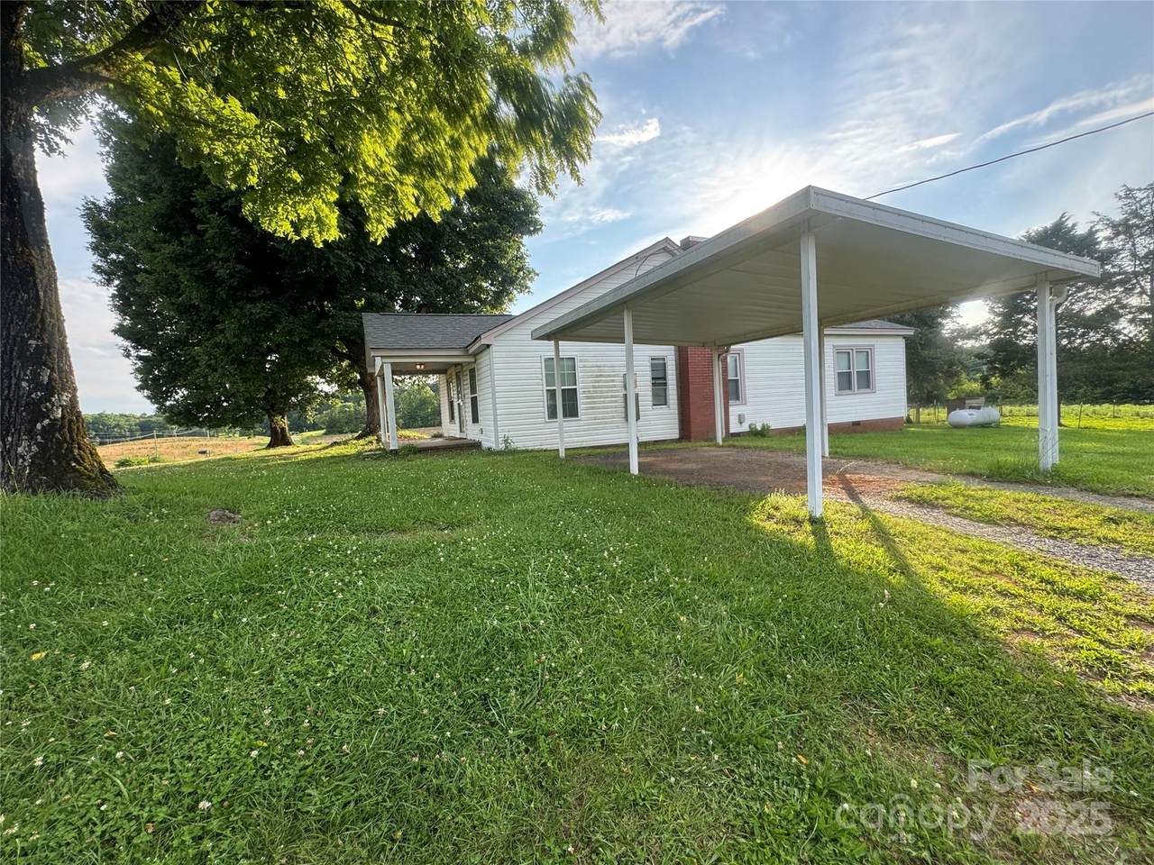 22987 Alonzo Road - Photo 1