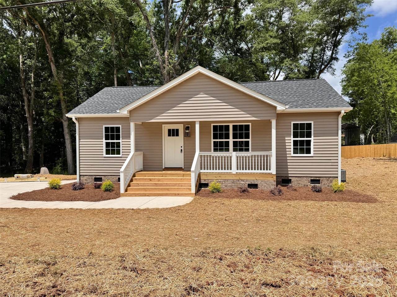 2063 Highwood Road - Photo 1