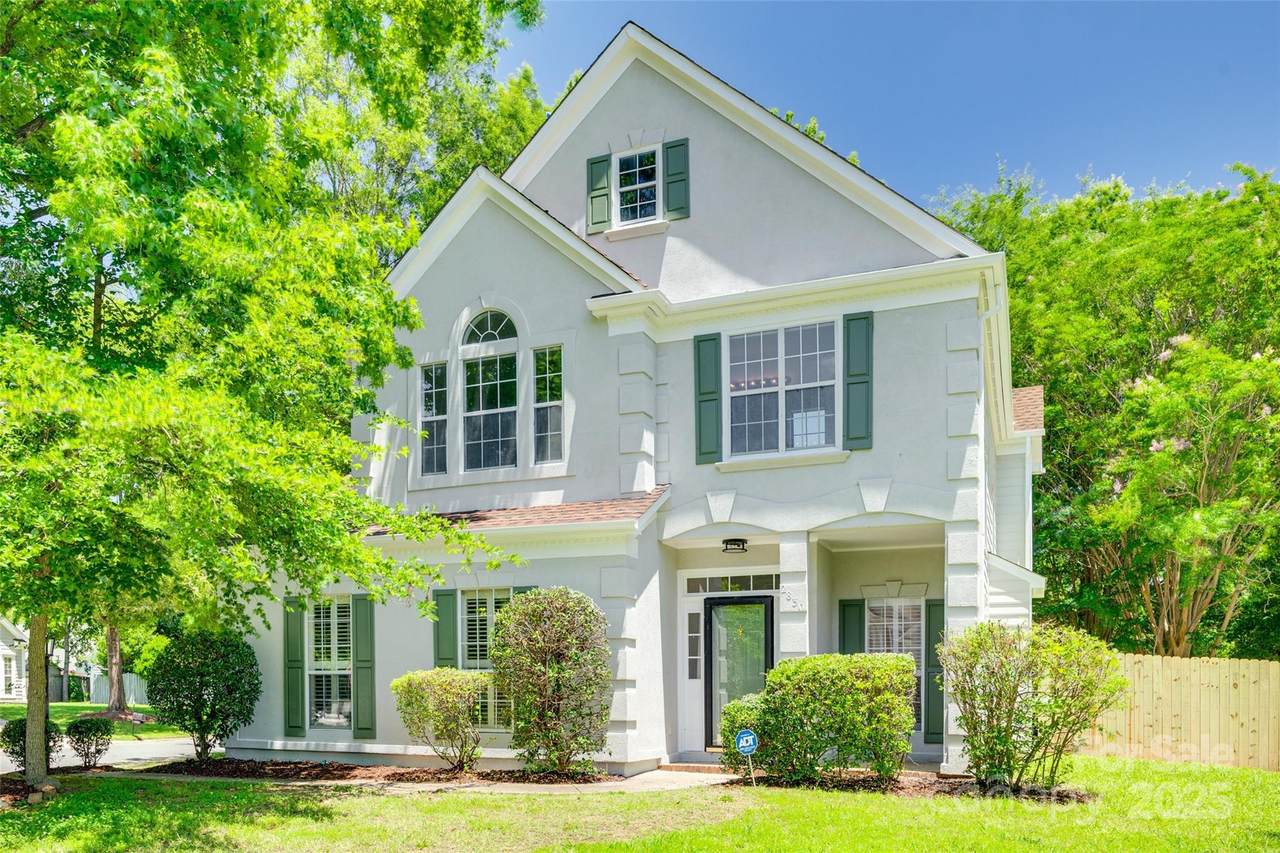 2830 Grosbeak Lane - Photo 1