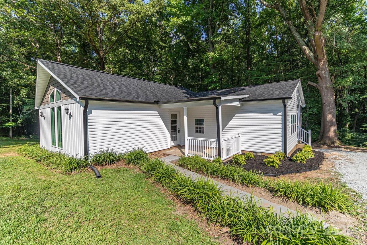 7032 Waxhaw Highway - Photo 1