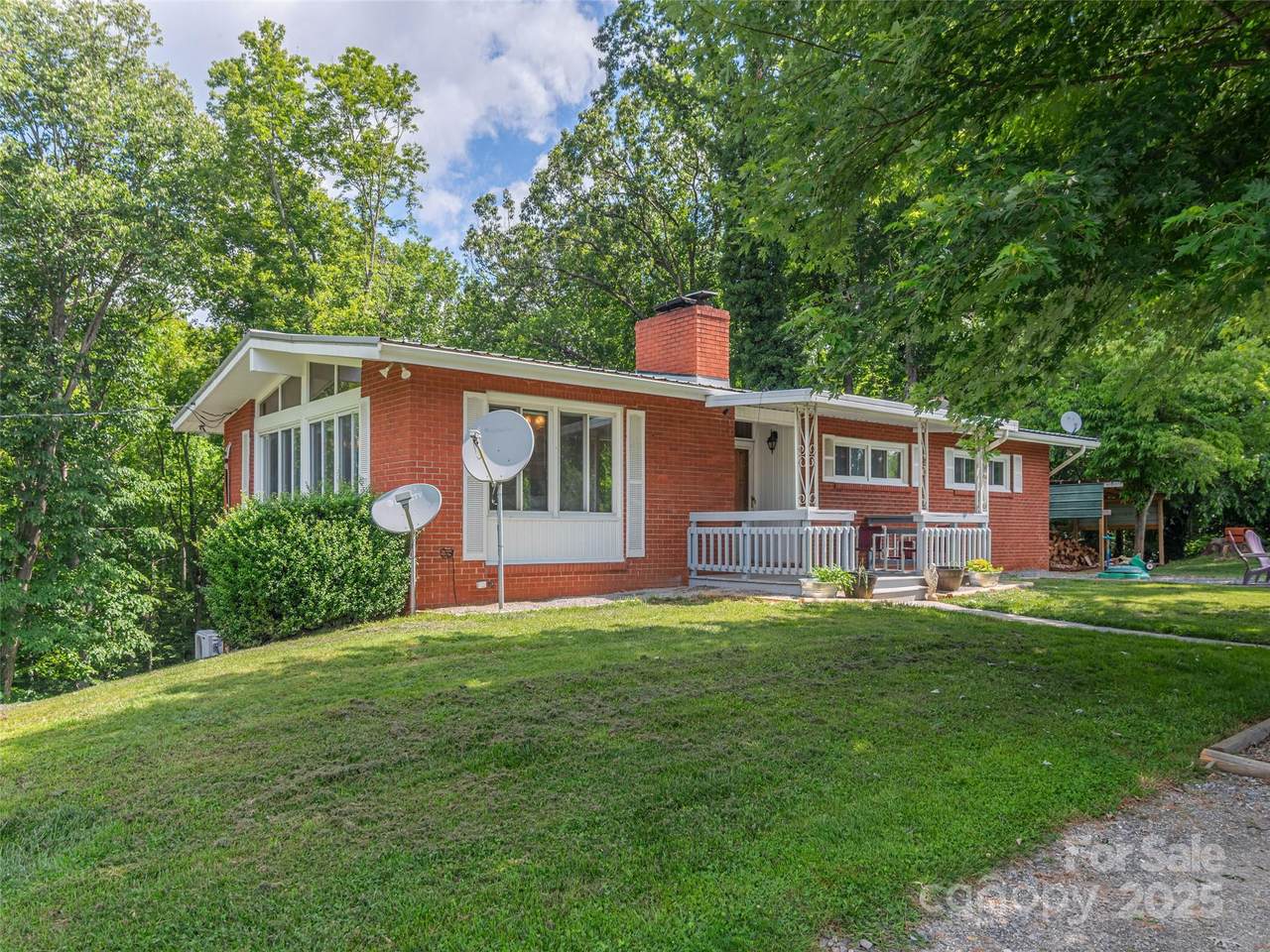 90 Hemlock Hill Heights - Photo 1