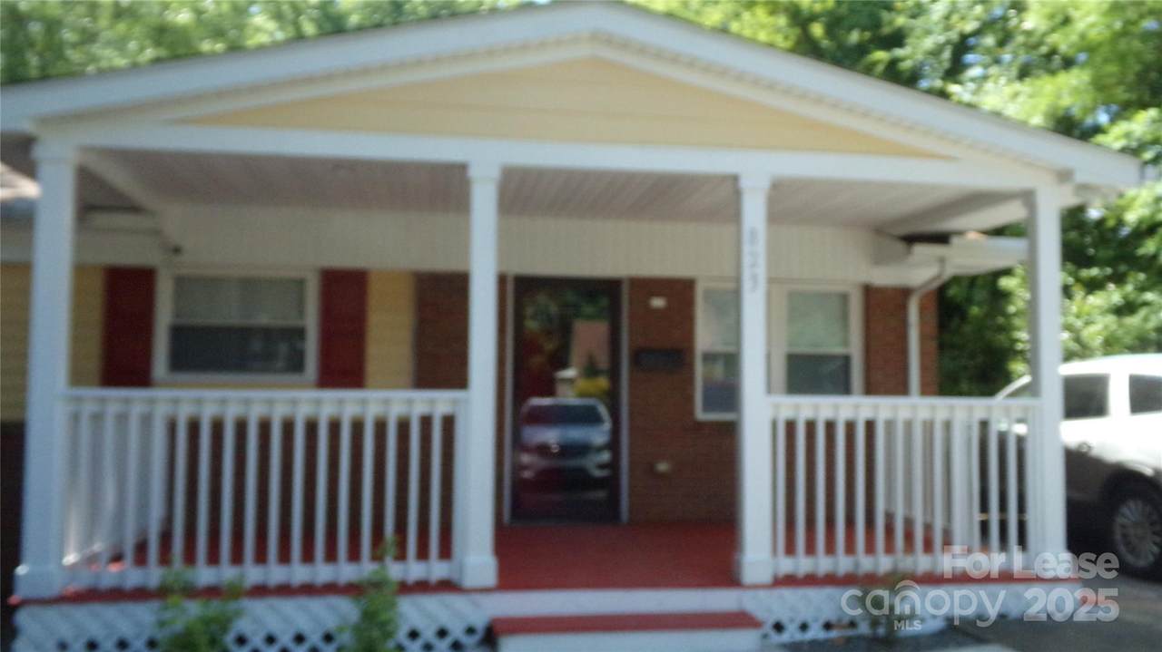 823 Wabash Avenue - Photo 1