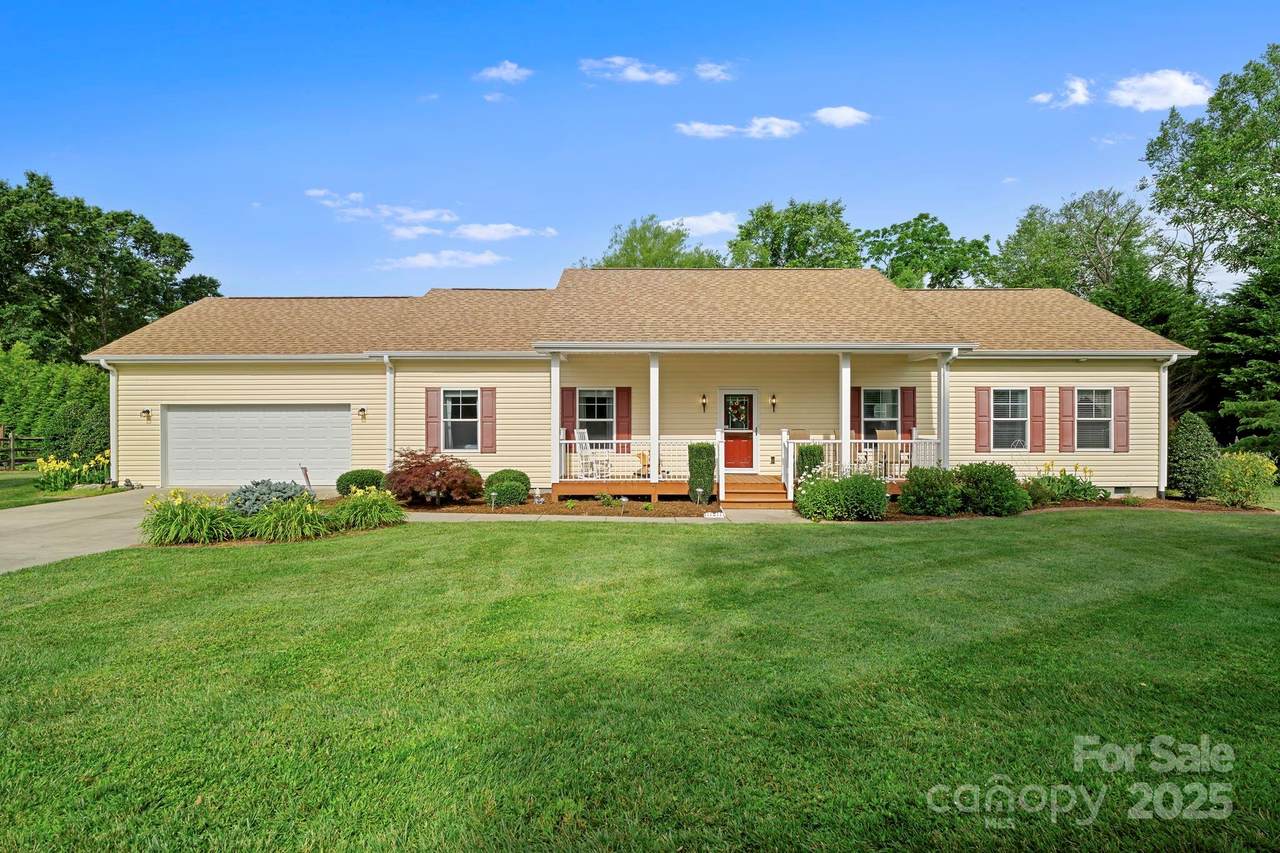230 Blue Heron Drive - Photo 1