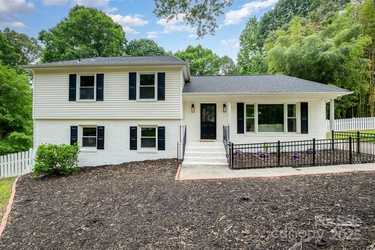 8025 Cliffside Drive - Photo 1