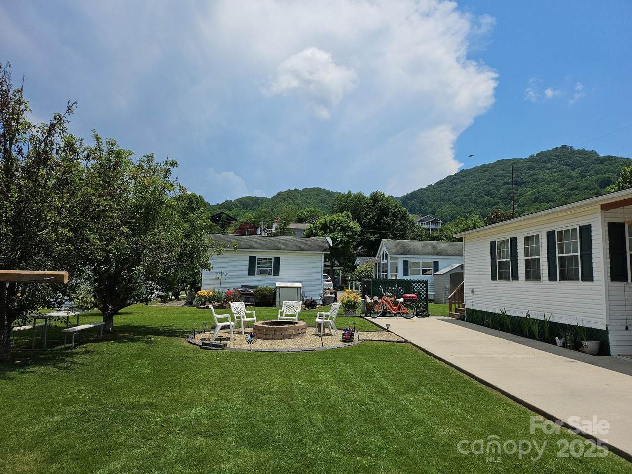 37 Strollers Lane - Photo 1