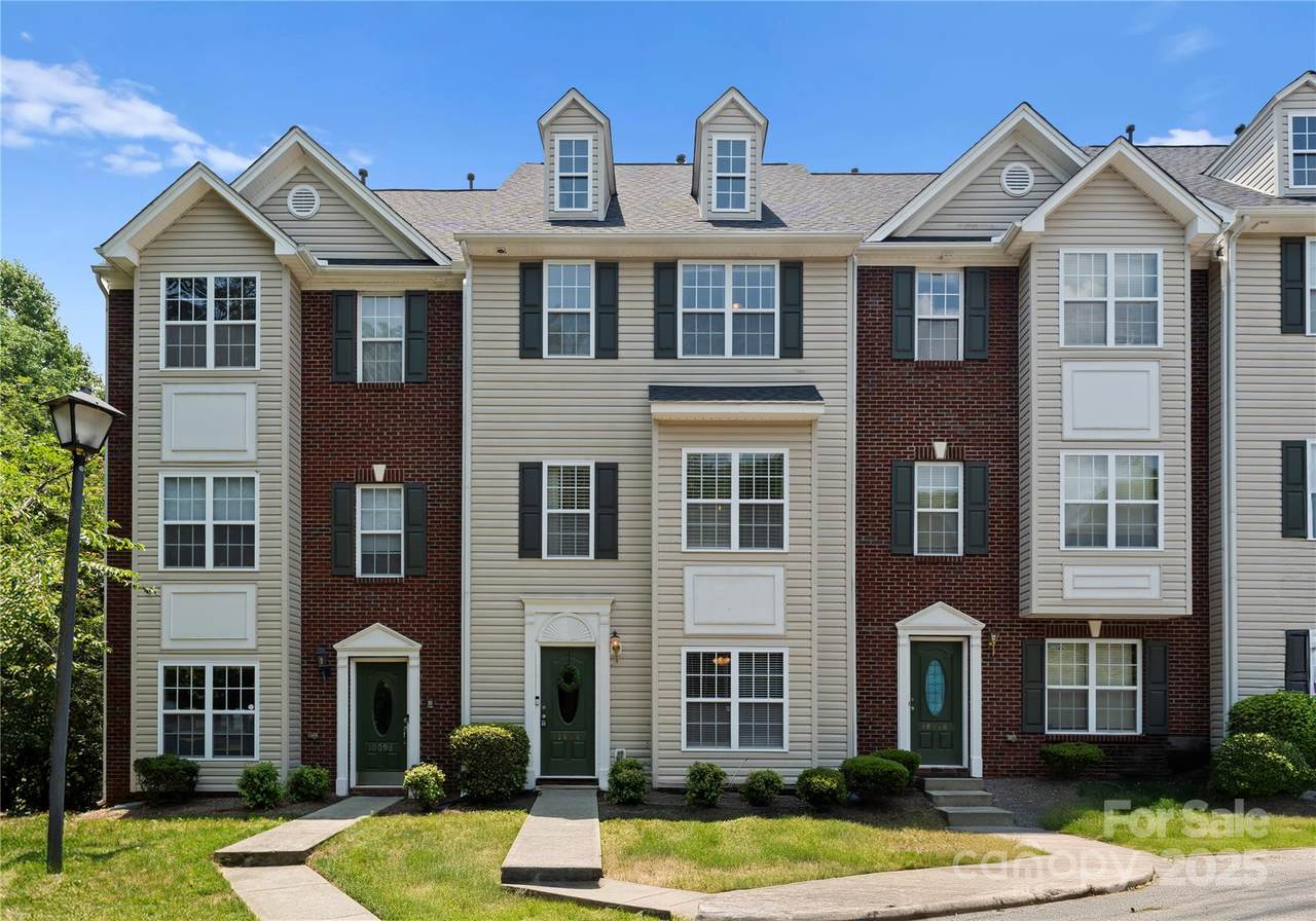 10094 Treeside Lane - Photo 1