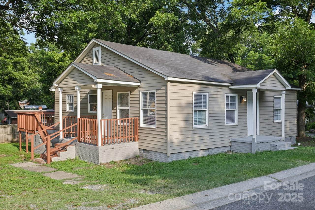 603 Paradise Street - Photo 1