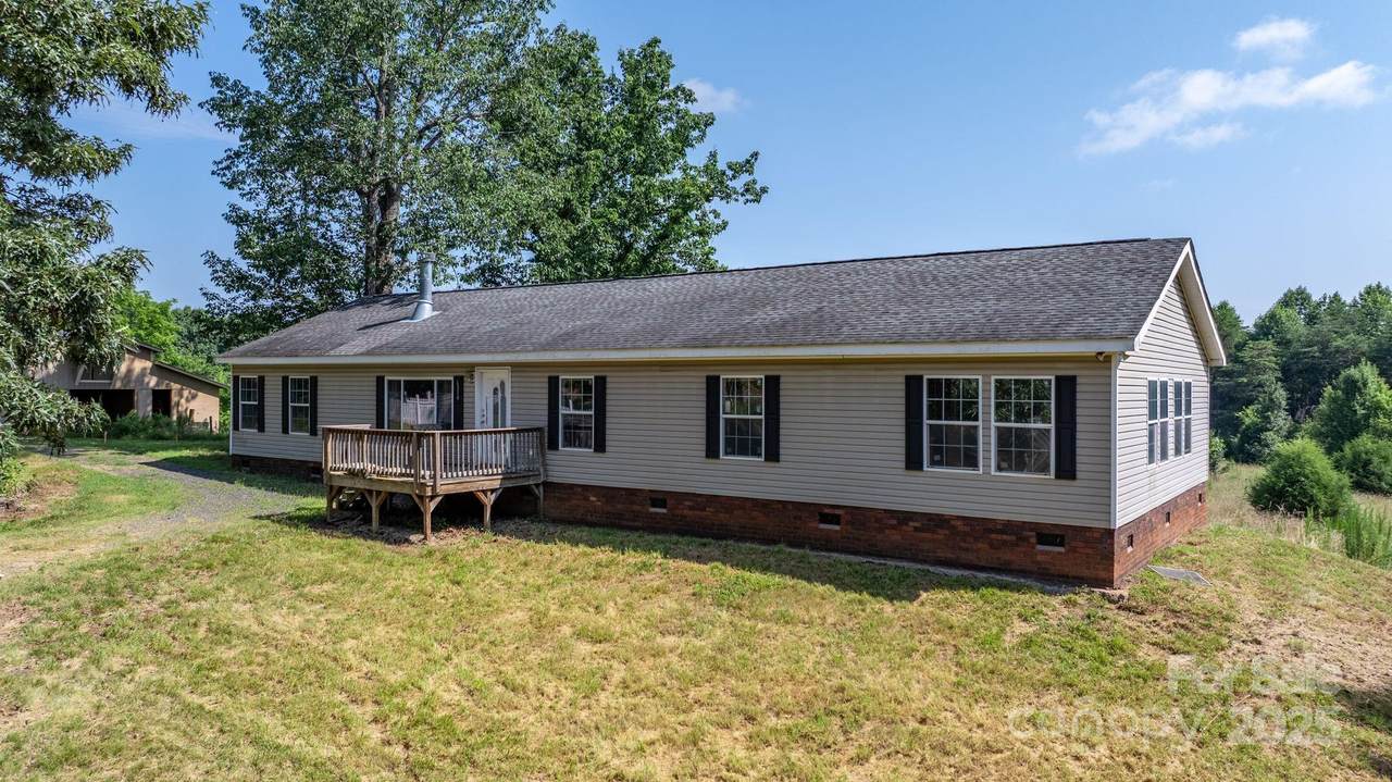 6314 Providence Church Road - Photo 1