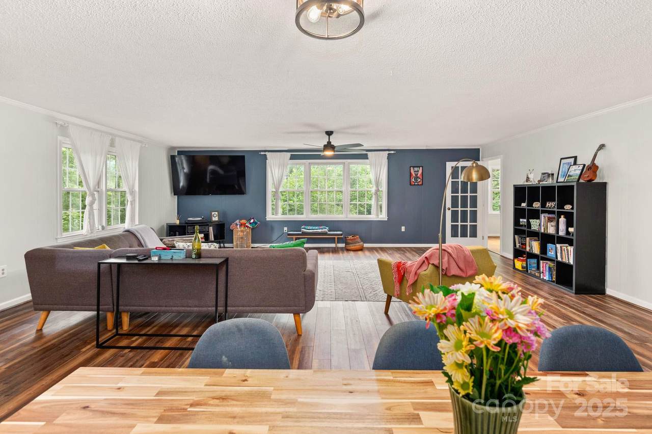 32 Tucker Road - Photo 1