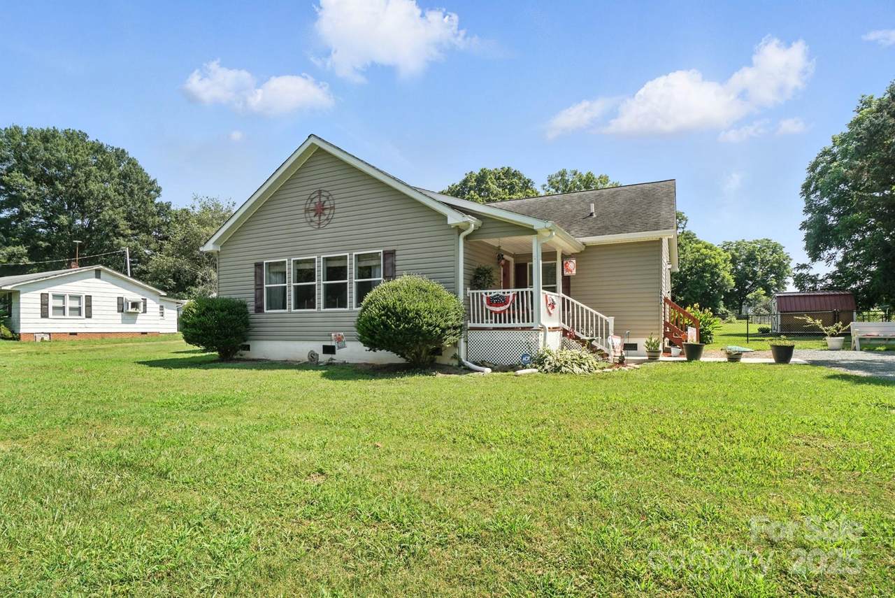 29636 Lakeside Drive - Photo 1