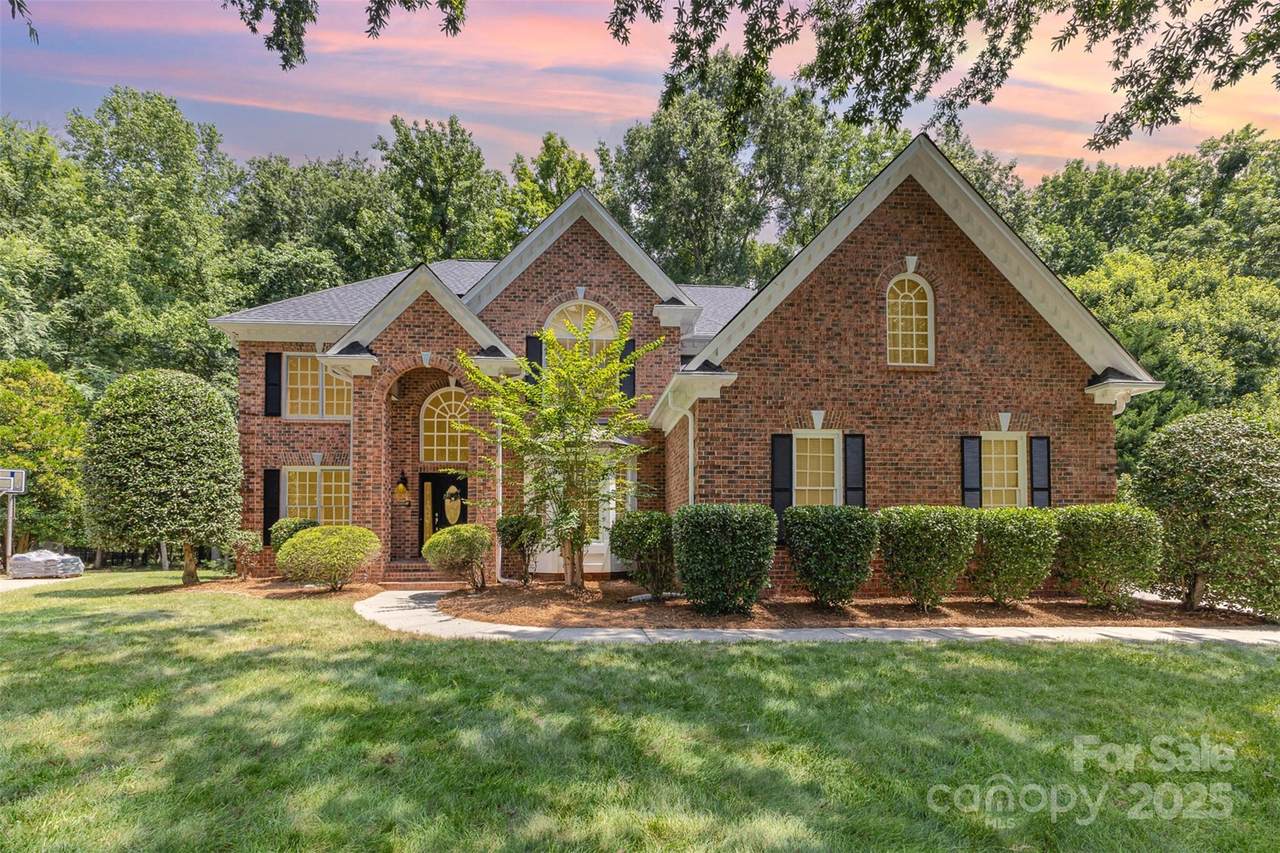 6612 Saunton Court - Photo 1