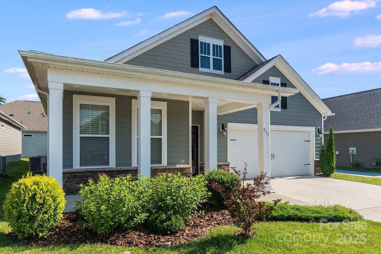 773 Summerfield Place - Photo 1