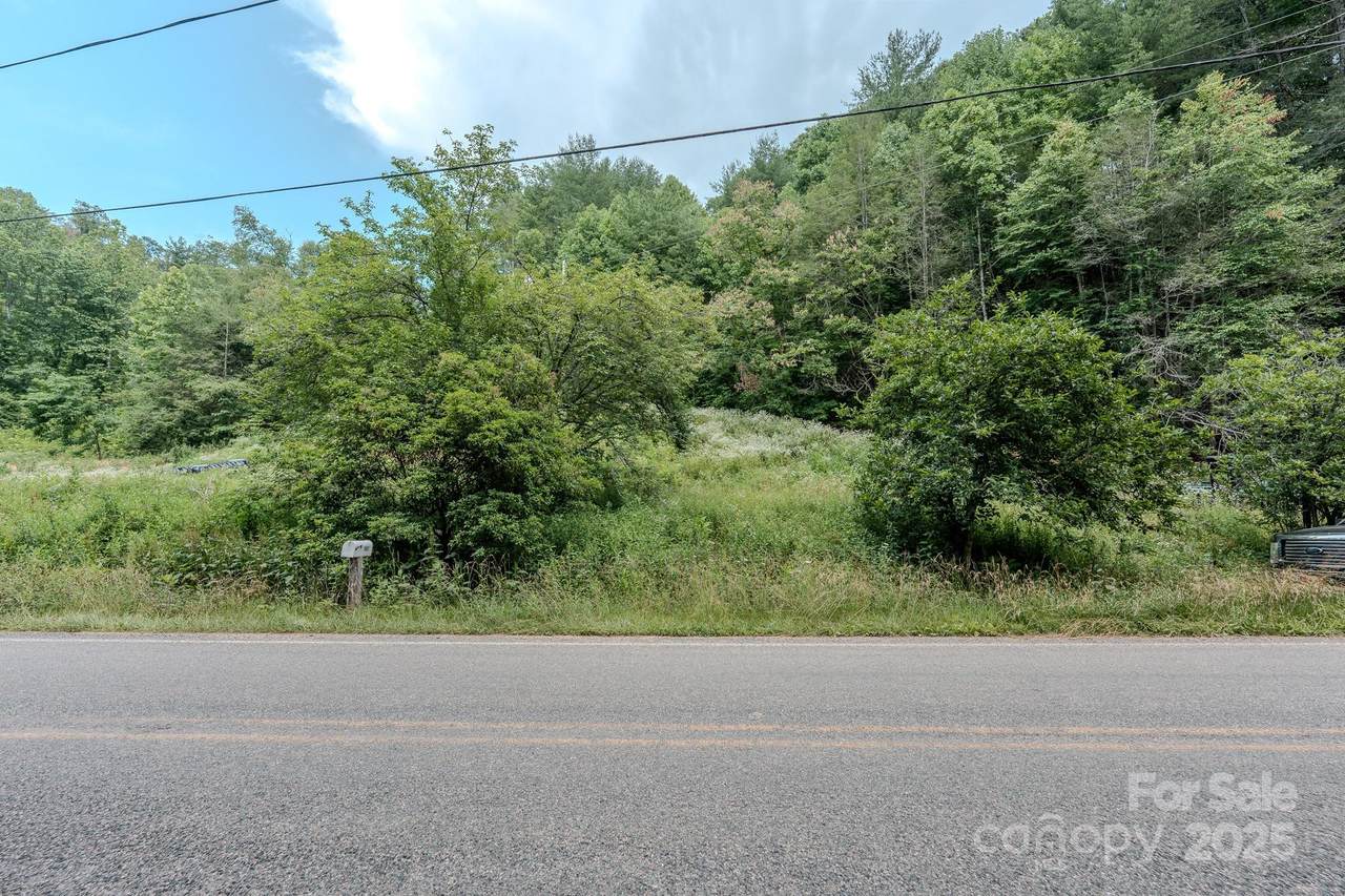 582 Poplar Creek Road - Photo 1