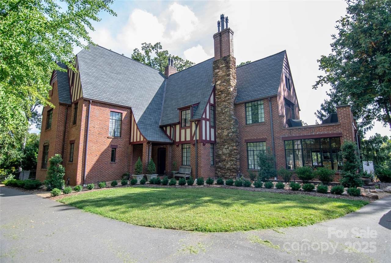 1220 Piedmont Avenue - Photo 1