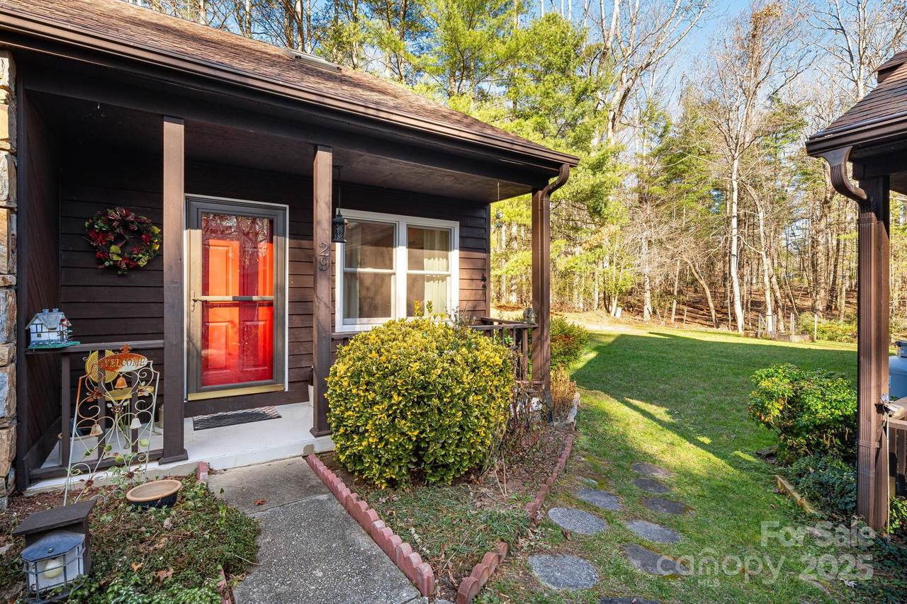 29 Loganwood Lane - Photo 1