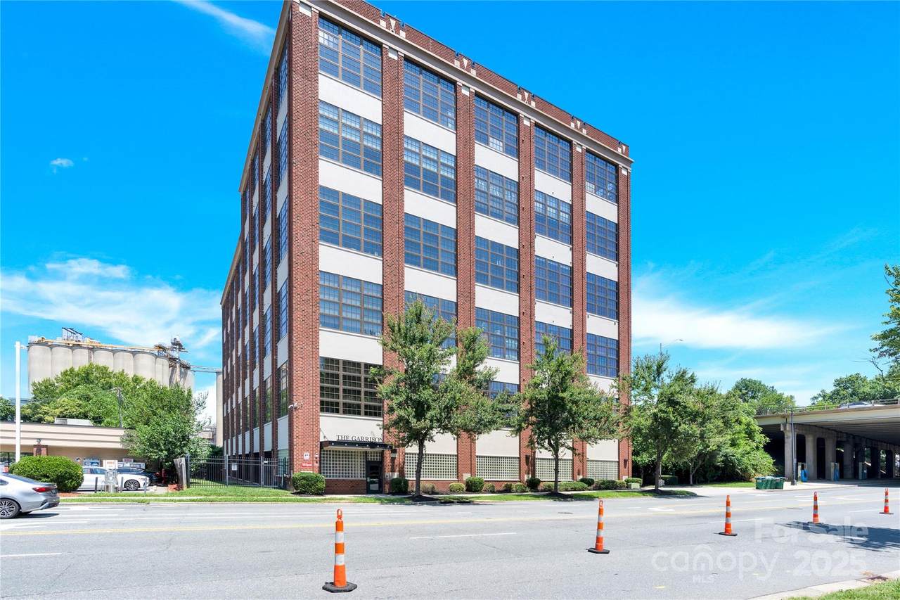 715 Graham Street - Photo 1