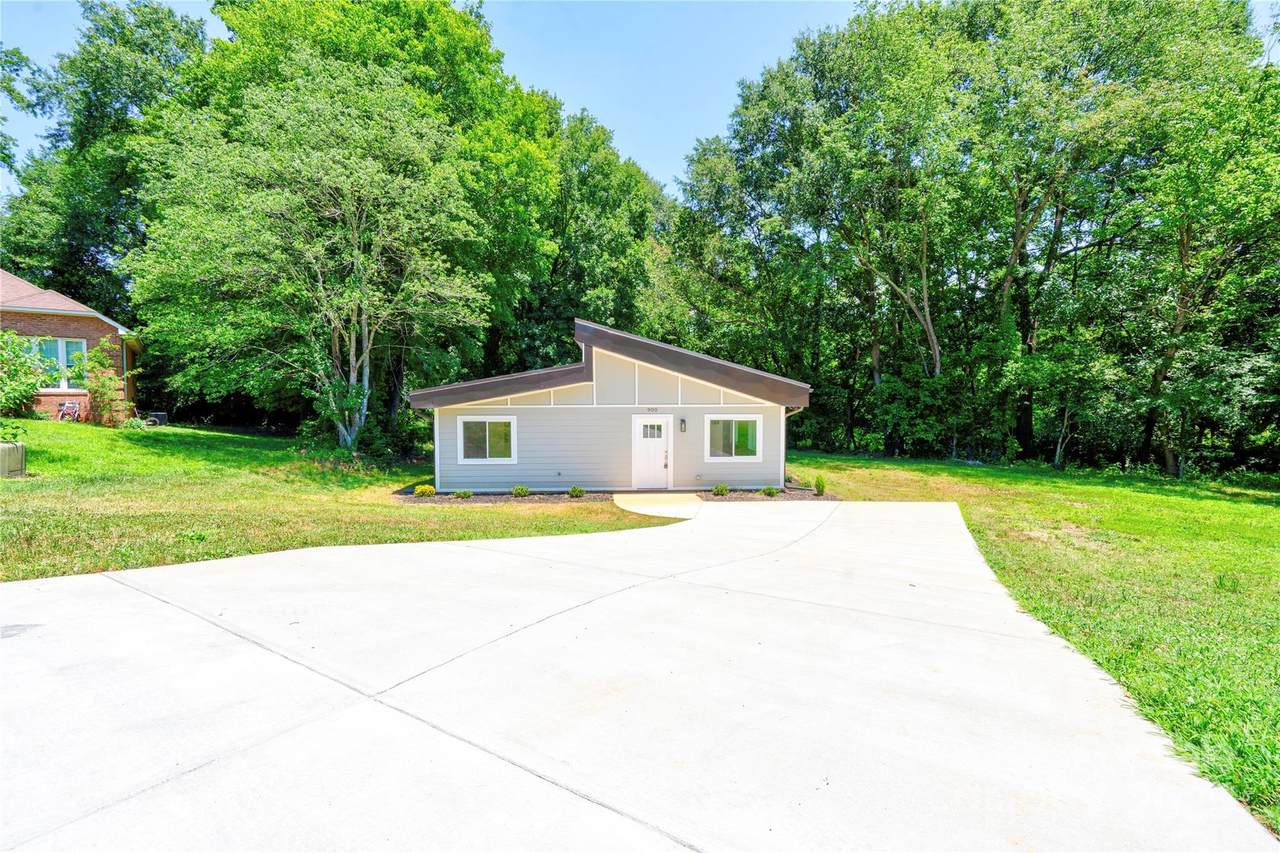 900 Linney Lane - Photo 1