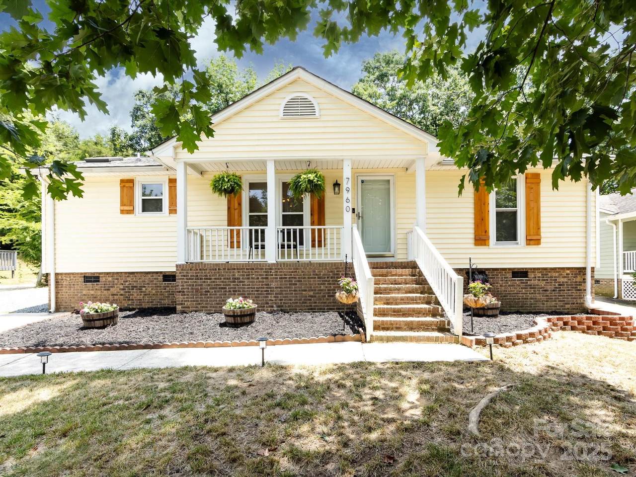 7960 Tiburon Circle - Photo 1