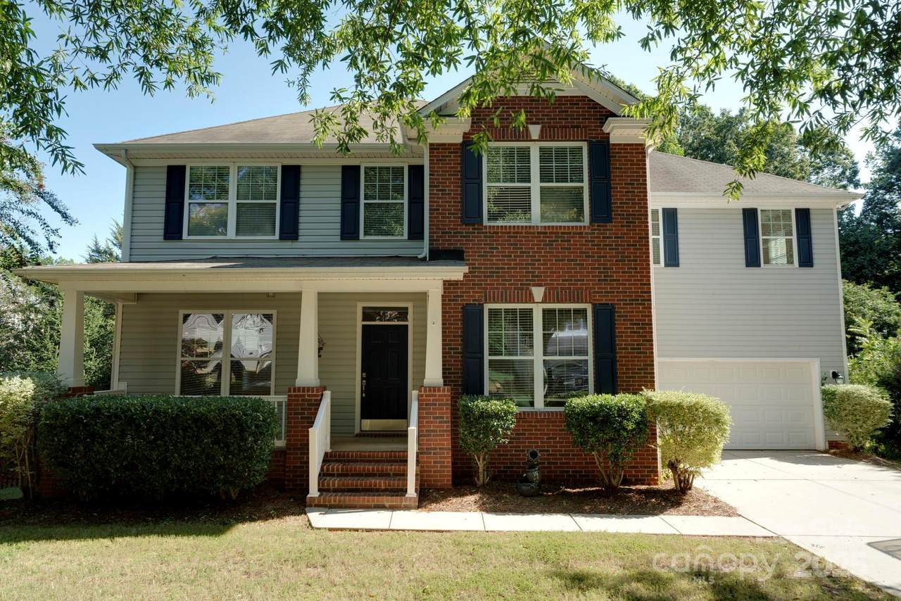 6213 Colonial Garden Drive - Photo 1