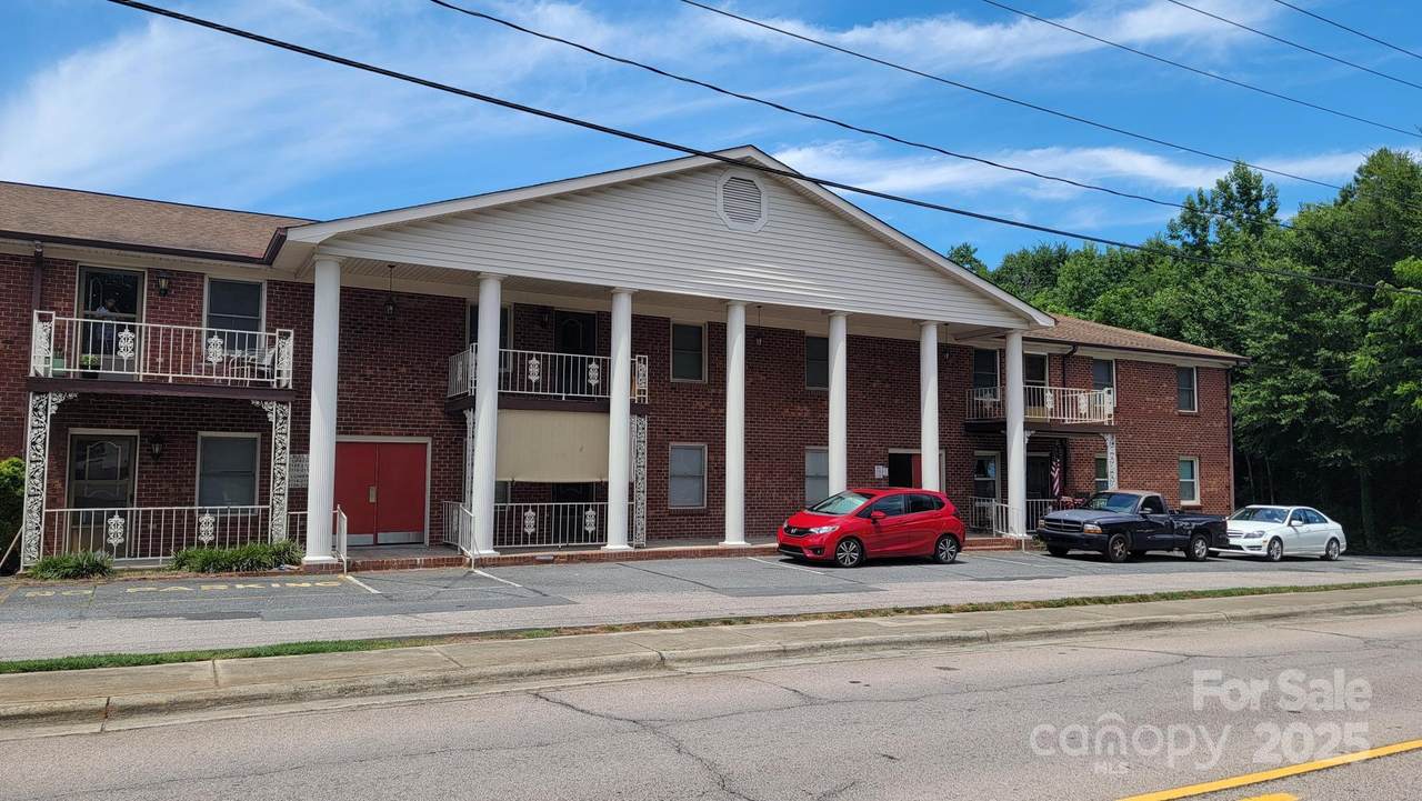 2116 Main Street - Photo 1