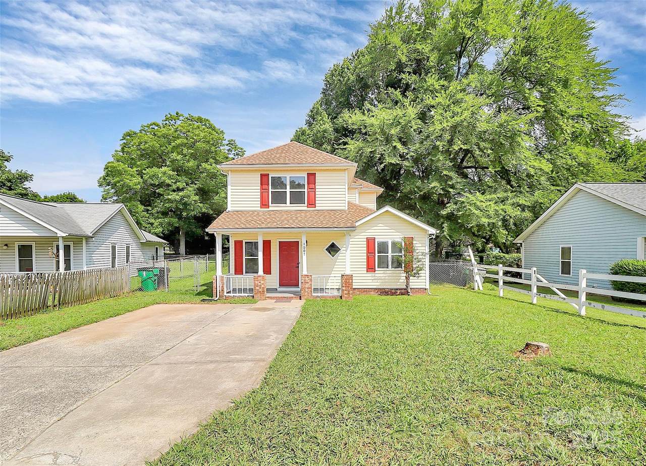 1007 Johnson Street - Photo 1
