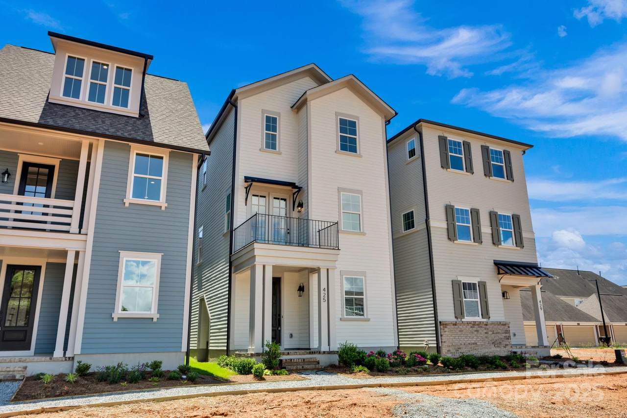 425 Delburg Mill Alley - Photo 1