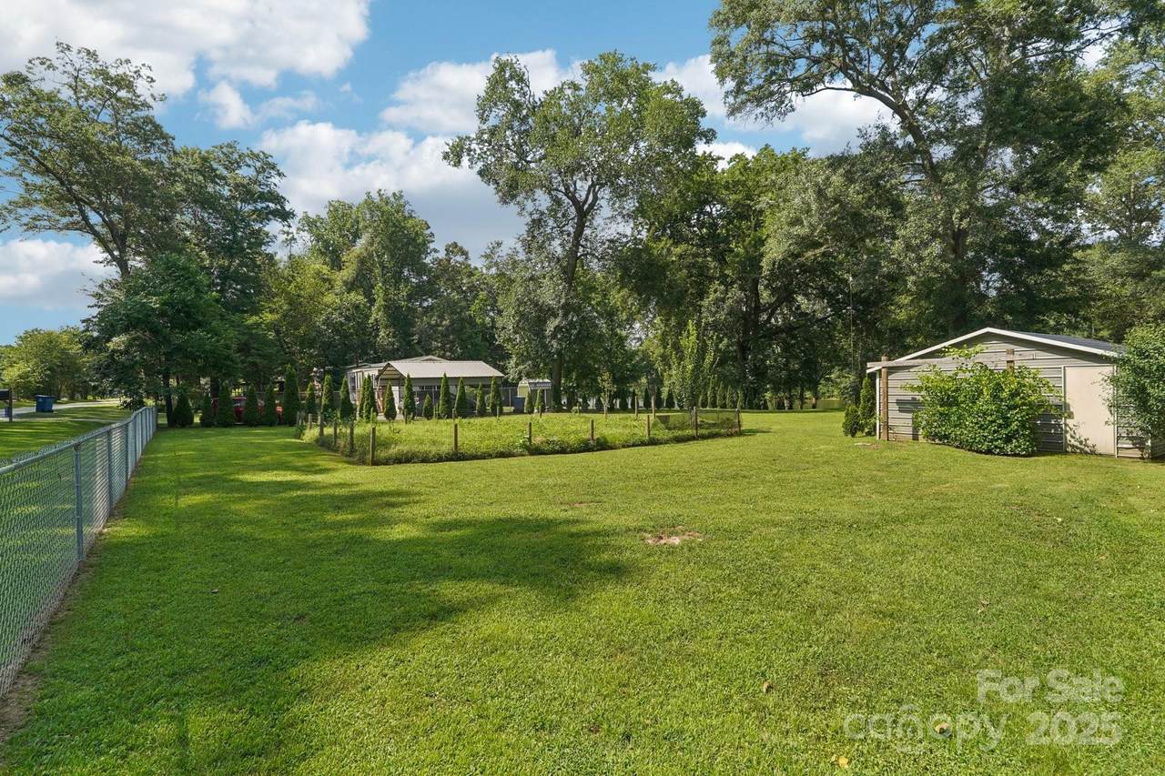 3762 Buck Point Road - Photo 1