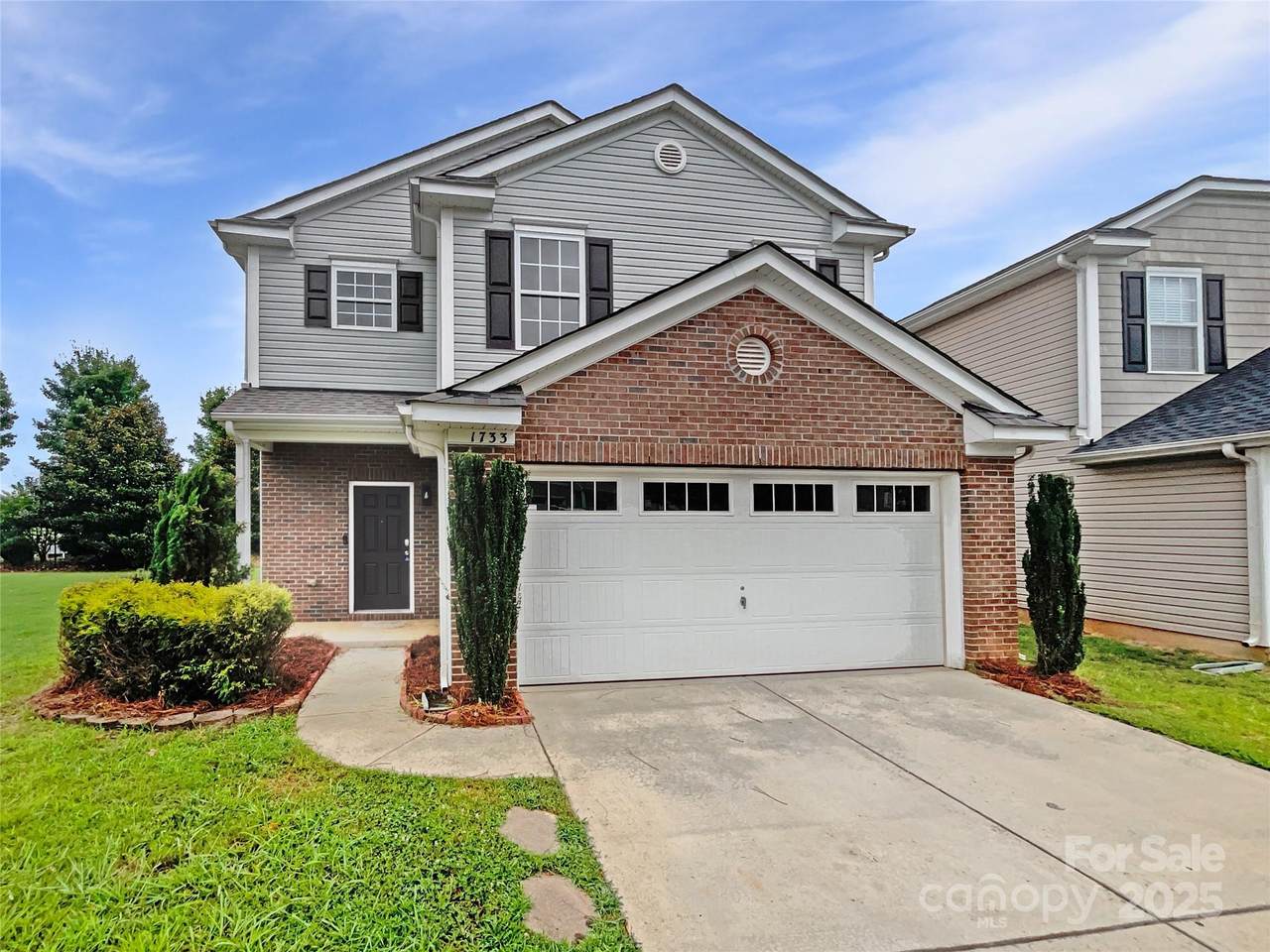1733 Hollybrook Avenue - Photo 1