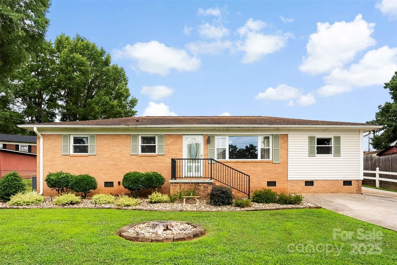 2615 Sherry Lane - Photo 1