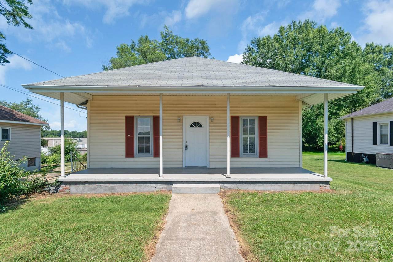 3322 York Highway - Photo 1