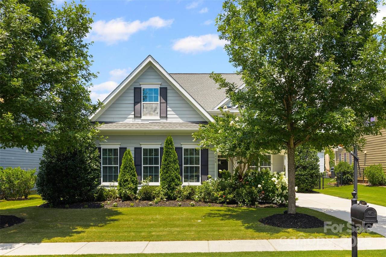 17622 Austins Creek Drive - Photo 1