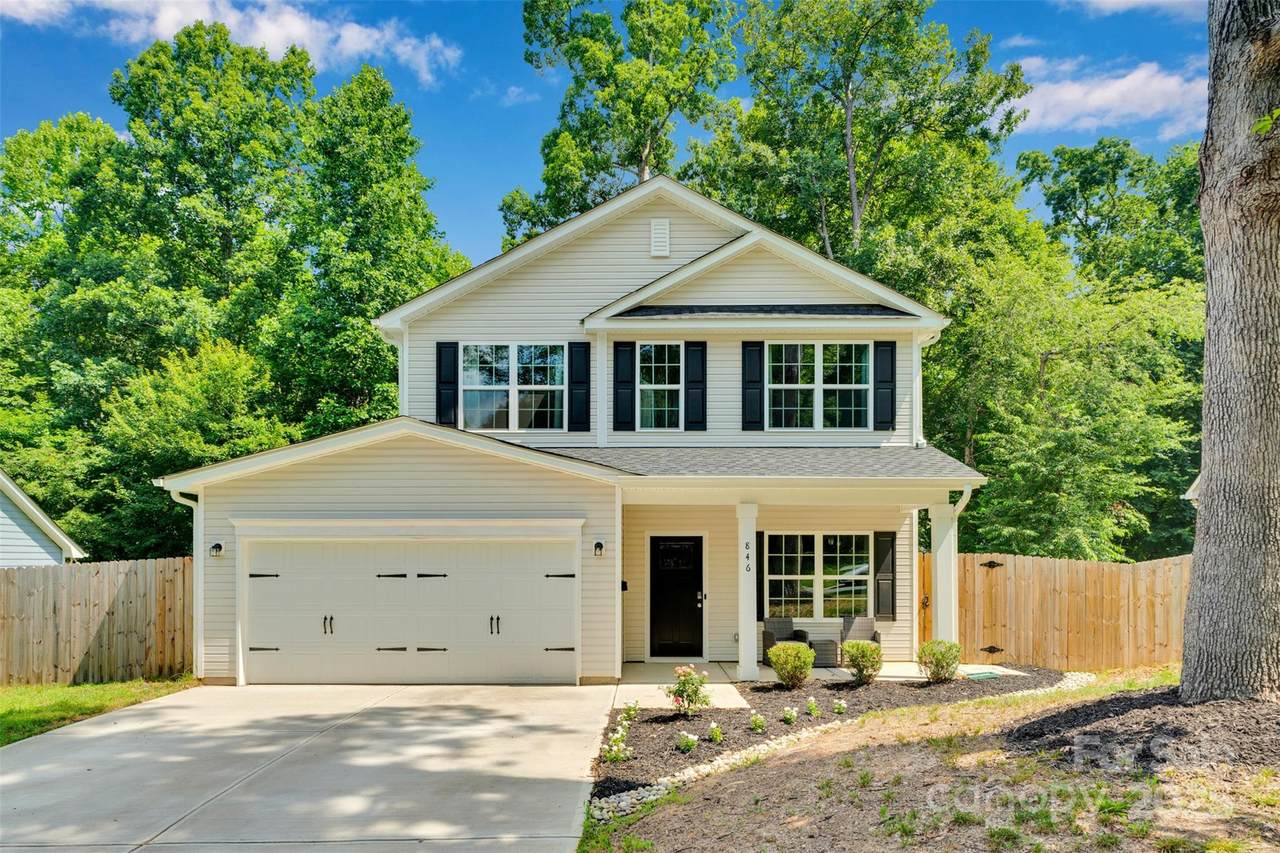 846 Northwood Drive - Photo 1