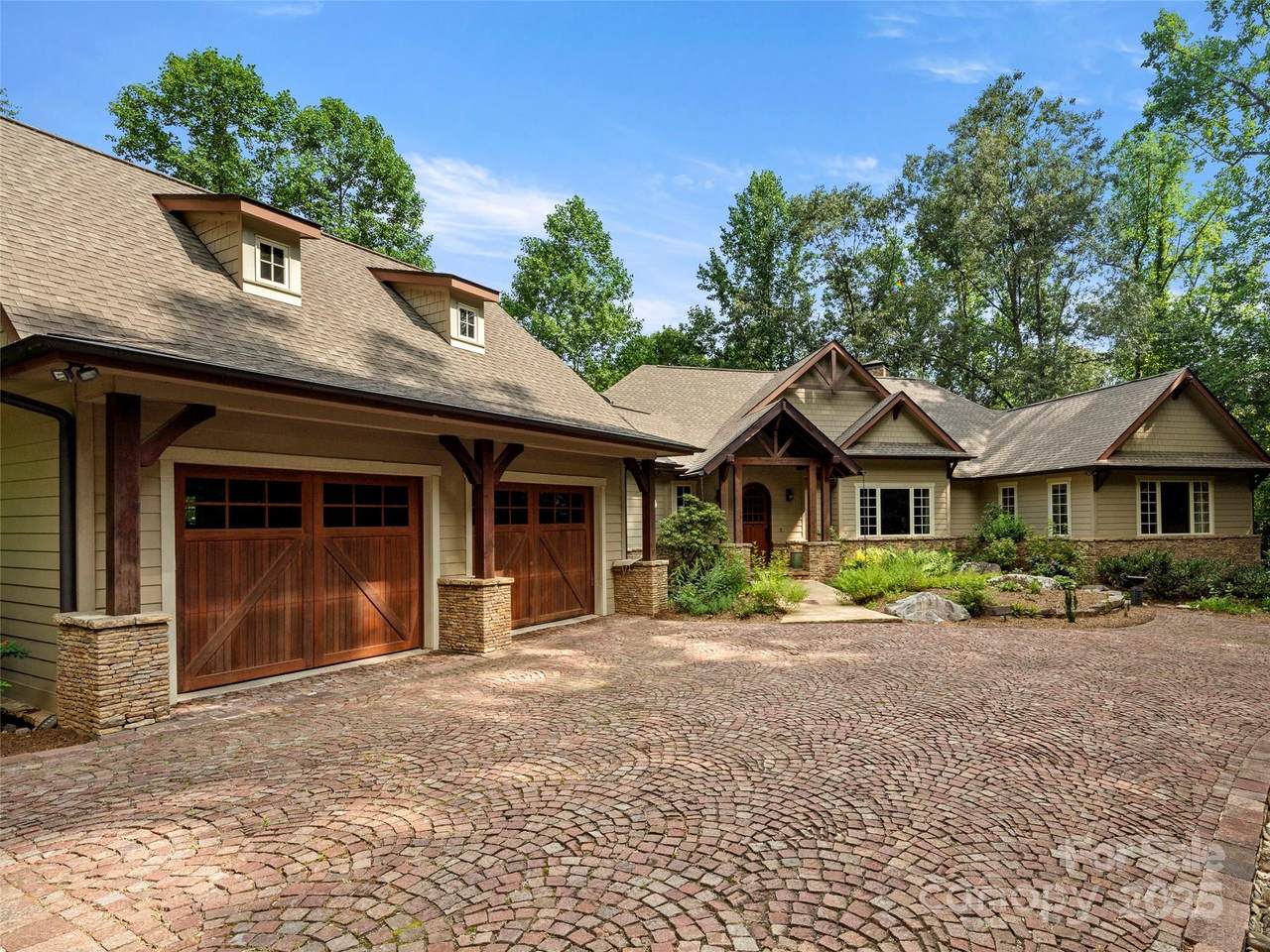672 Walnut Valley Parkway - Photo 1
