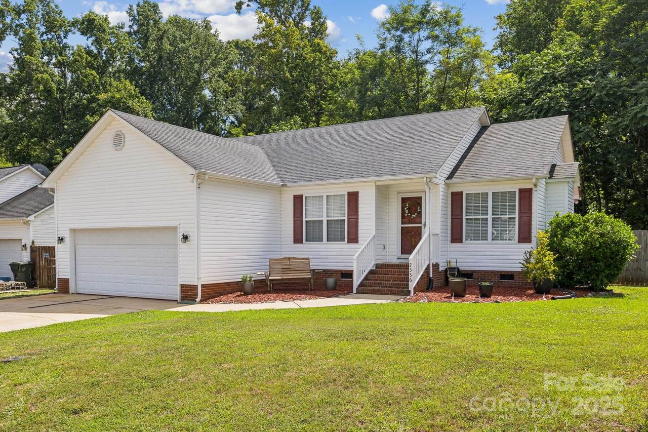 2336 Nuthatch Drive - Photo 1
